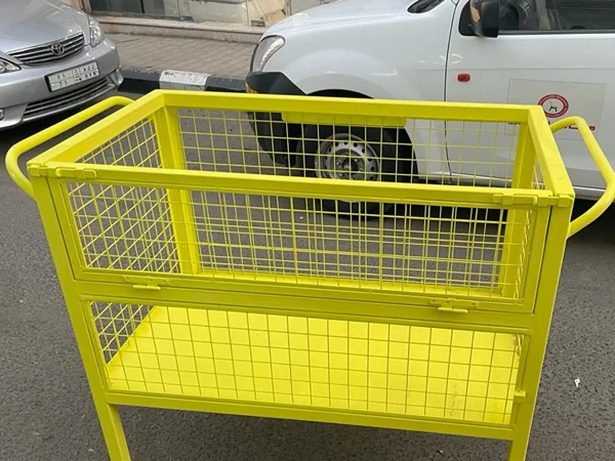 Convenience on Wheels: Exploring Shopping Trolleys in Saudi Arabia